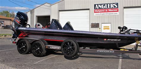 Hot Foot. . Bass boats for sale by owner